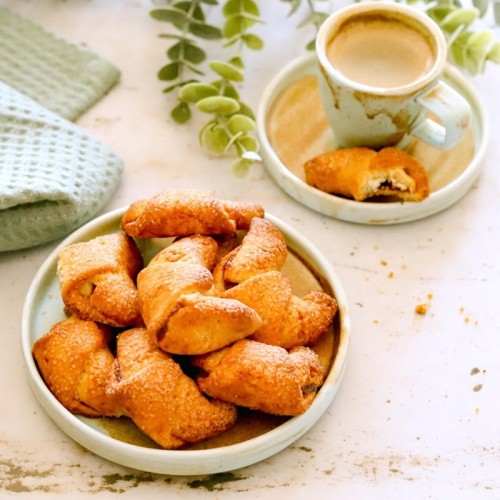 Ciastka kruche 400g ciasteczka z Krakowa rożki wiśniowe domowe